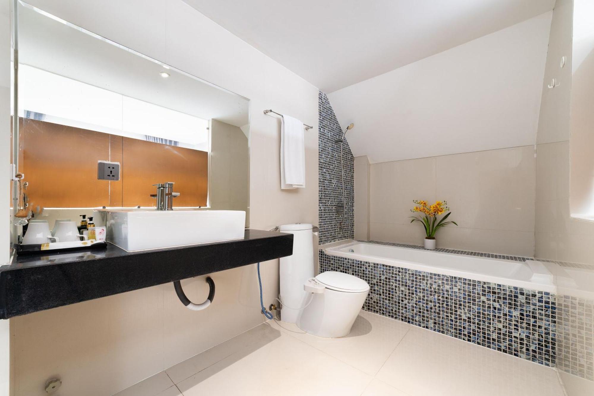 Belvilla Luxury Near Secc Formerly Sunshine Garden Apartment Ho Chi Minh City